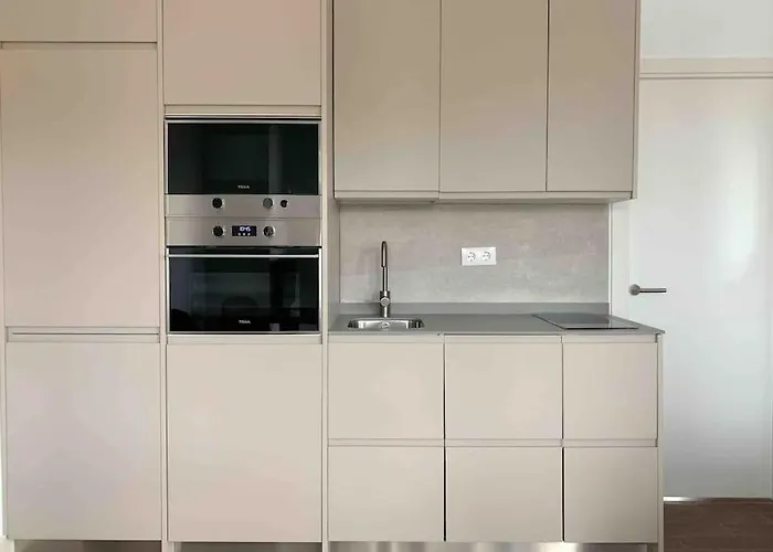 דירה Atico Con Esplendida Terraza קומיאס